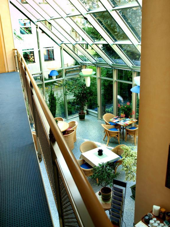 Hotel Dom-Eck เบาท์เซน ภายนอก รูปภาพ